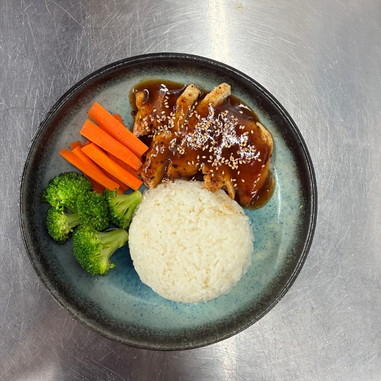 Delicious Teriyaki Specialties at Our Japanese Restaurant
